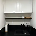 1717 Apartament *