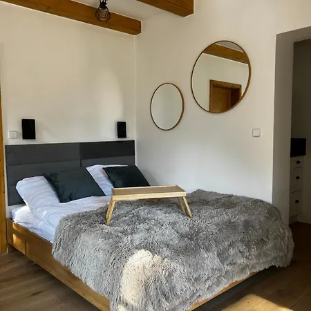 1717 Apartmán